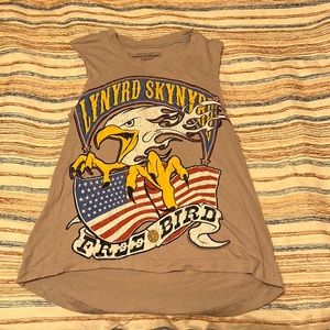 Live Nation Merchandise cut off Lynyrd Skynyrd T-shirt